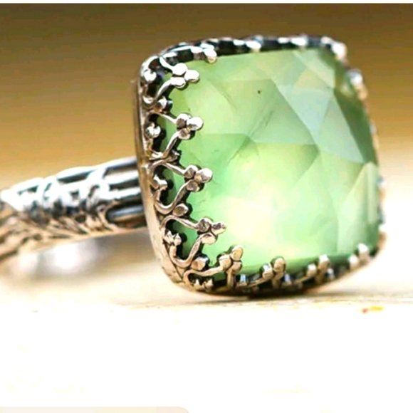 Women Silver Zircon Peridot Moonstone Wedding Jewelry Band Ring Size 8 - Picture 3 of 8